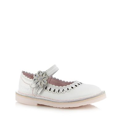Kickers Girls' white flower applique flat shoes